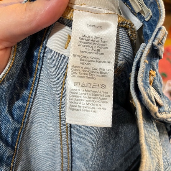 Madewell Low Slung Straight Jeans in Olvera Wash - Picture 12 of 12